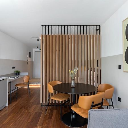 The Athenians Art Apartments Extérieur photo