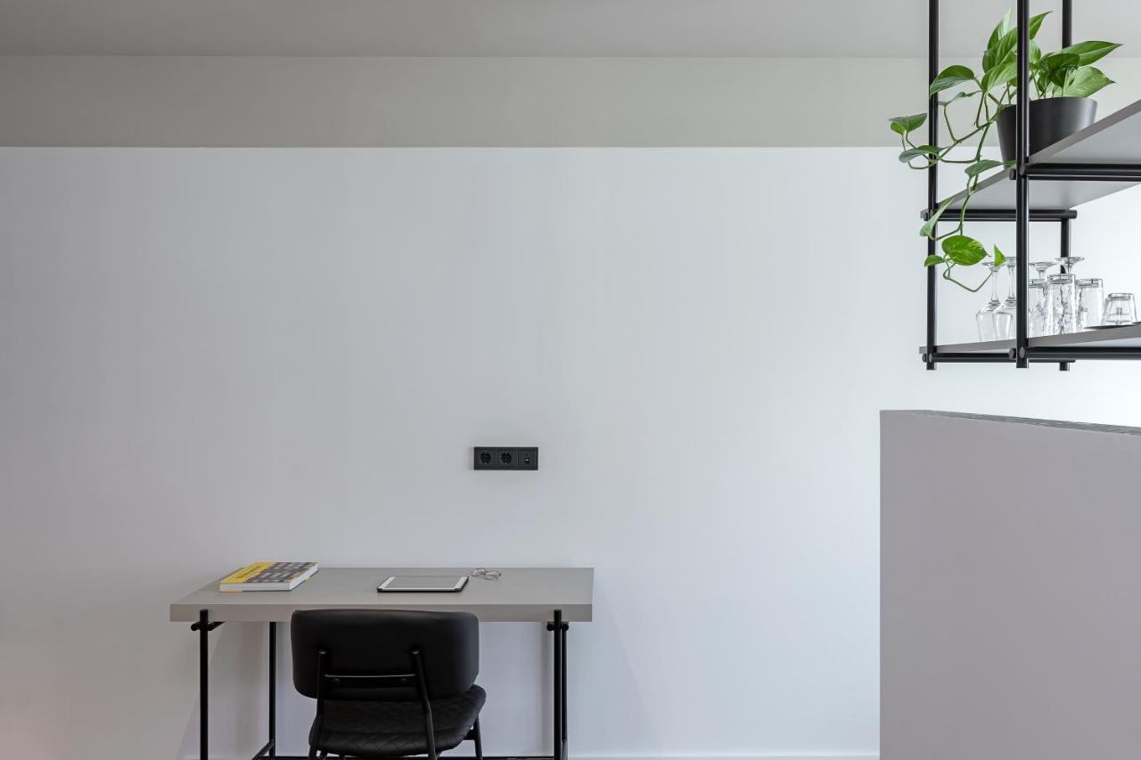 The Athenians Art Apartments Extérieur photo