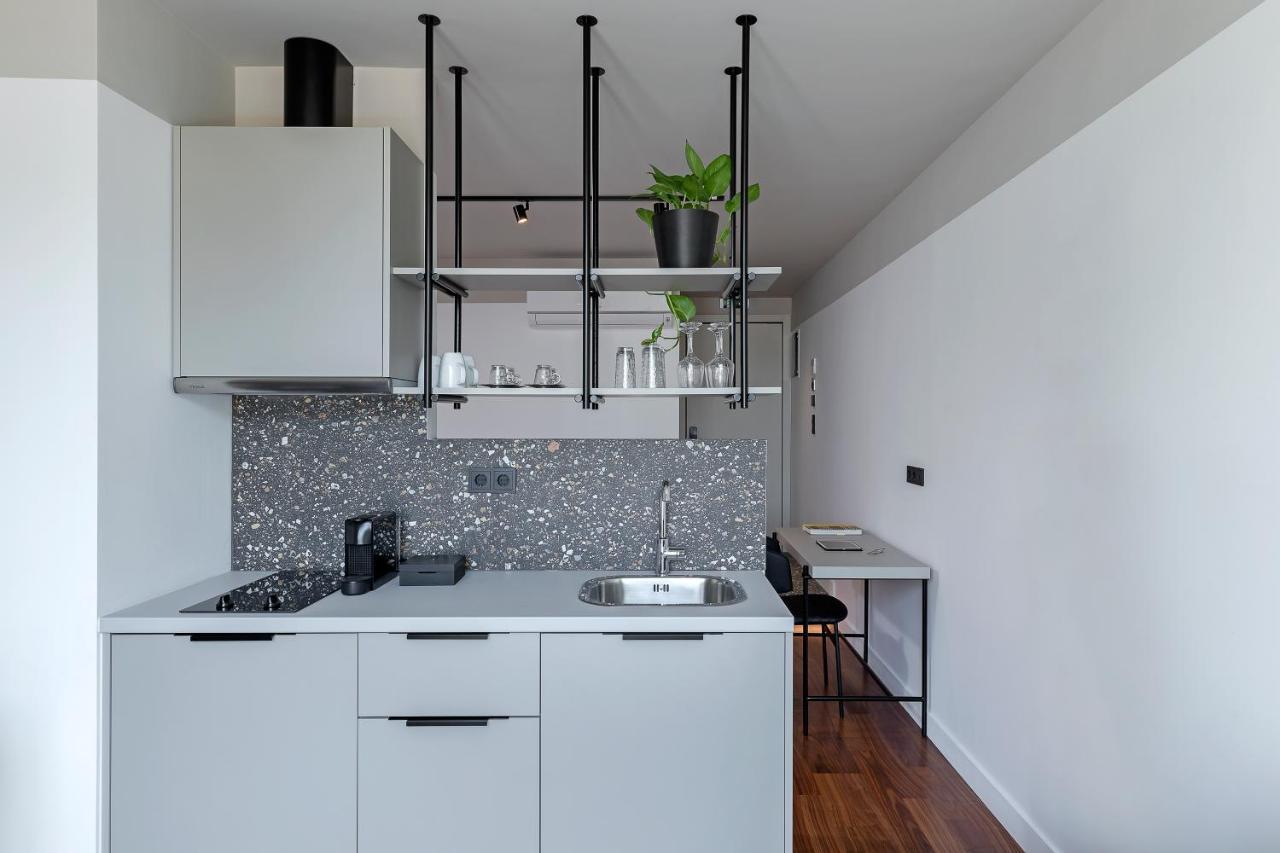 The Athenians Art Apartments Extérieur photo