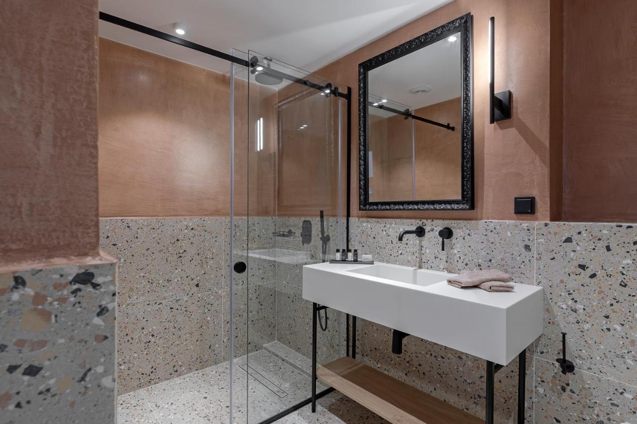 The Athenians Art Apartments Extérieur photo
