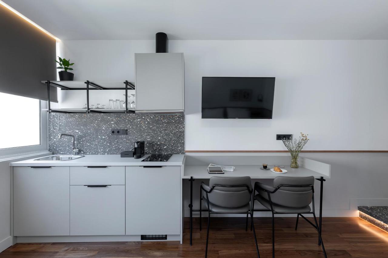 The Athenians Art Apartments Extérieur photo