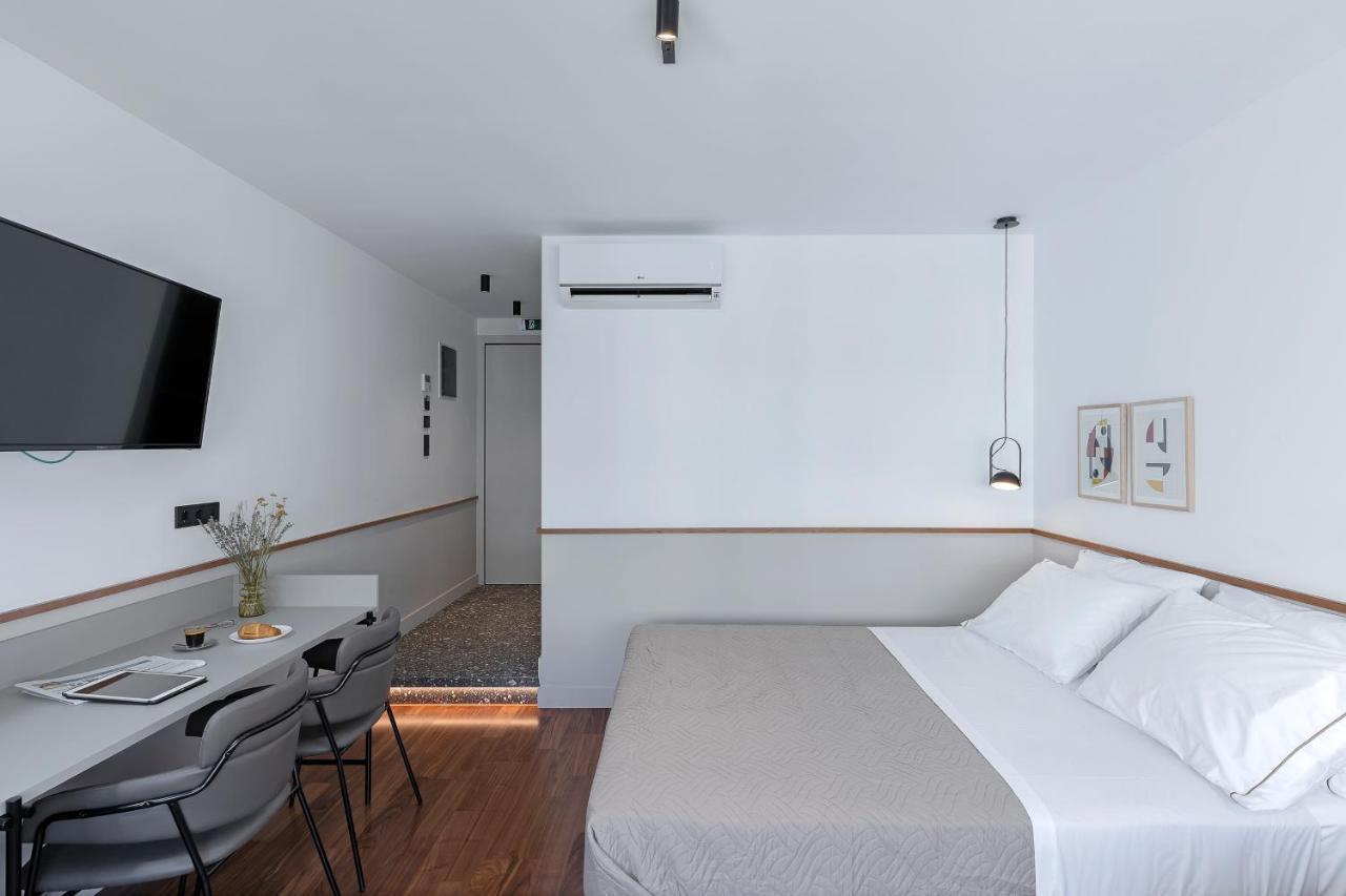 The Athenians Art Apartments Extérieur photo