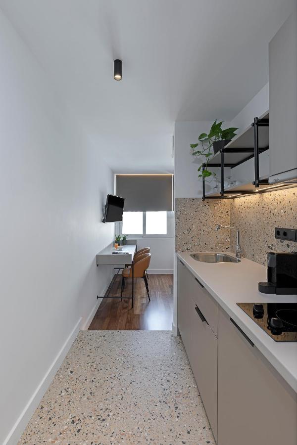 The Athenians Art Apartments Extérieur photo